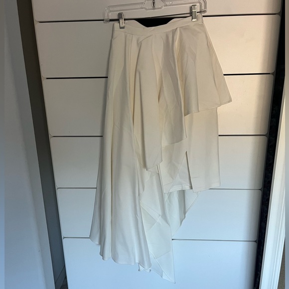 Asymmetrical waterfall skirt - Picture 8 of 10